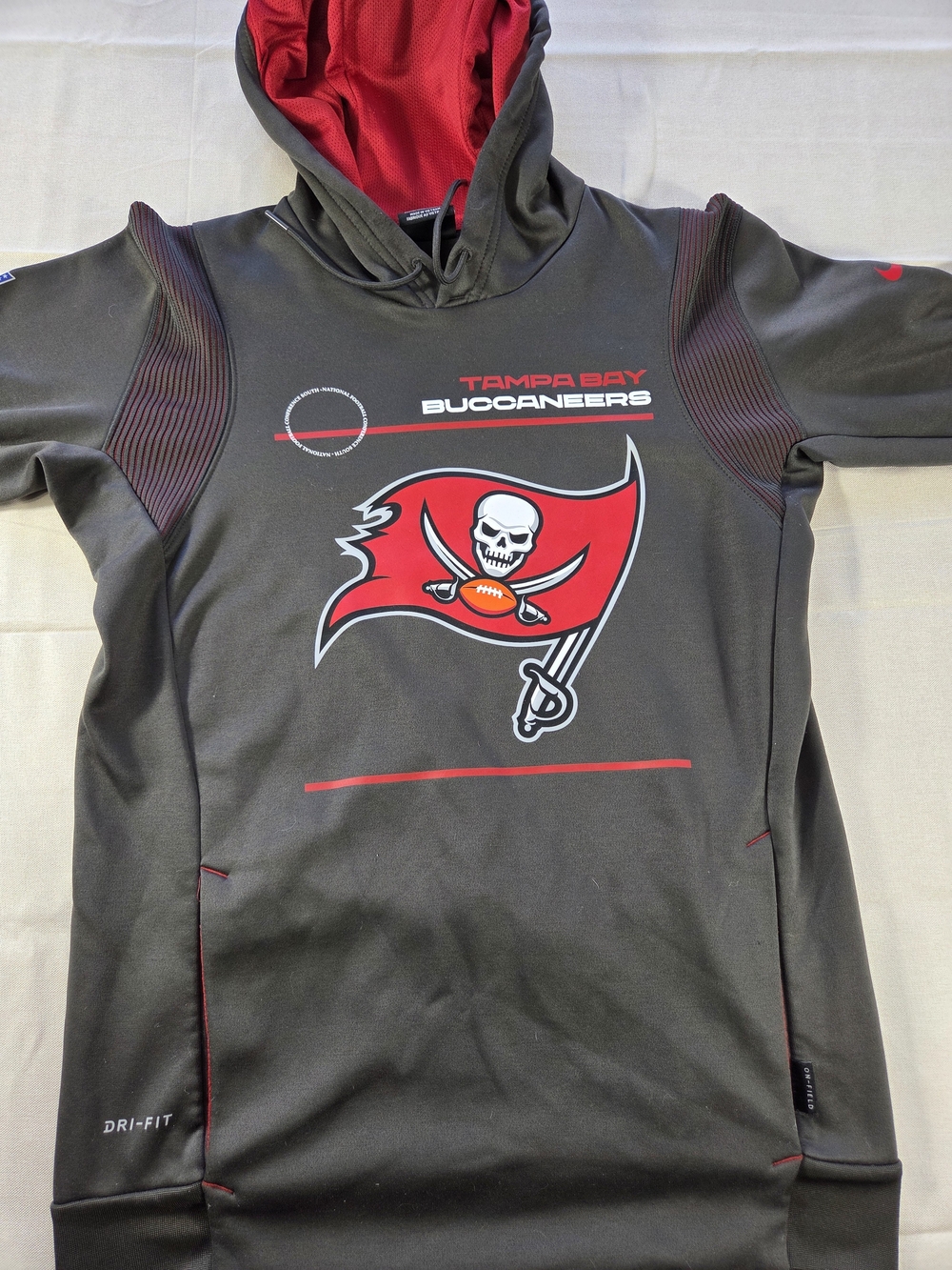 Dri-FIT Tampa Bay Buccaneers NFL On Field Hoodie Small
